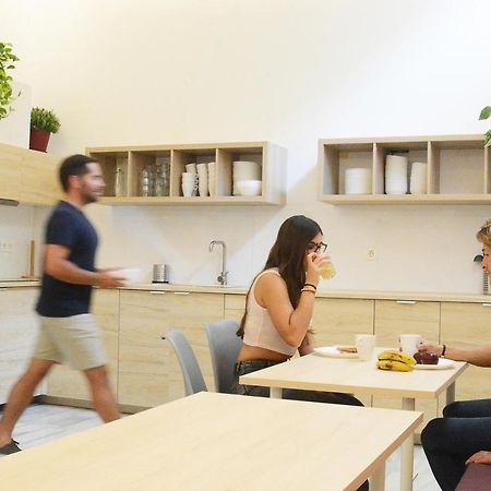 Broz Hostel Γρανάδα Εξωτερικό φωτογραφία